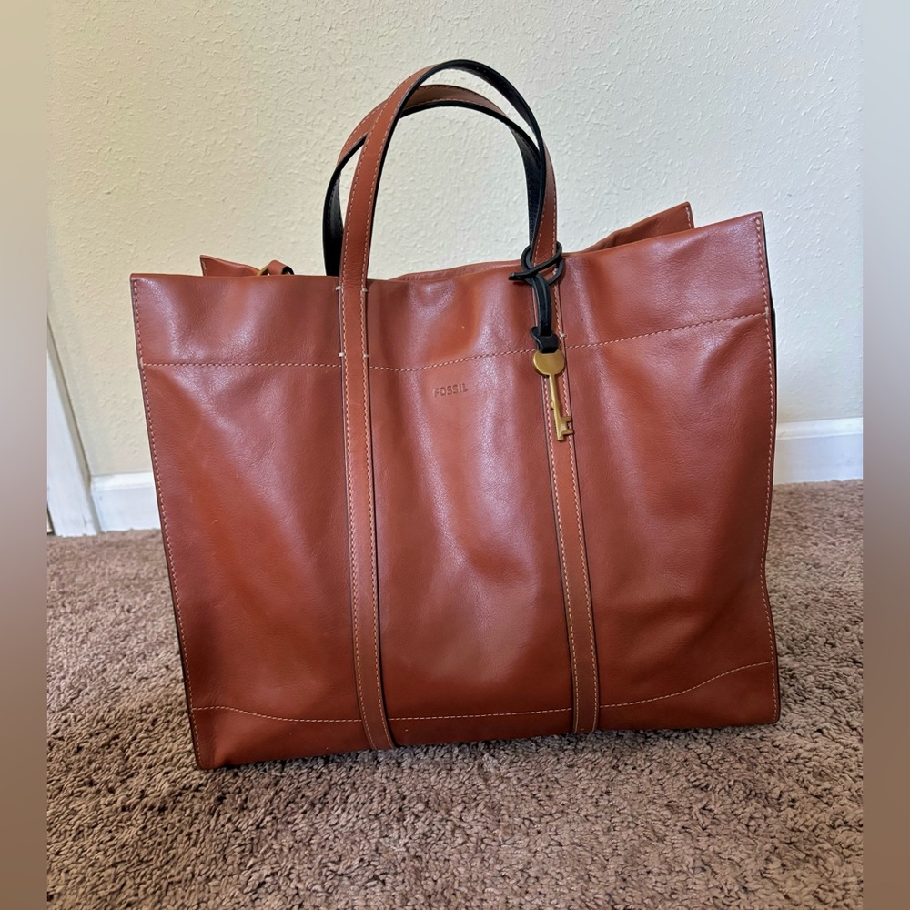 Fossil Tote